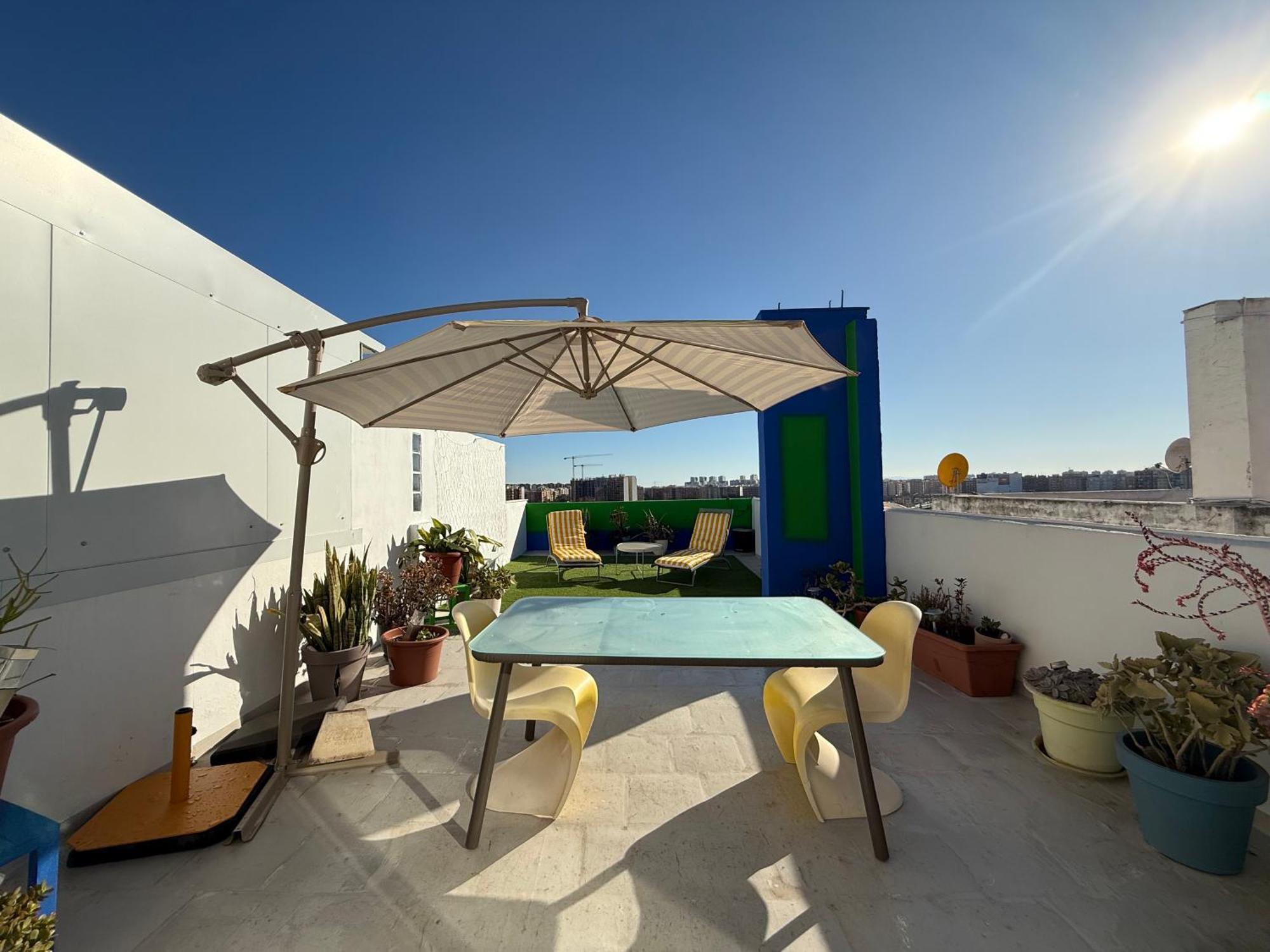 Petite Penthouse With The Sunniest Terrace In Valencia Daire Dış mekan fotoğraf
